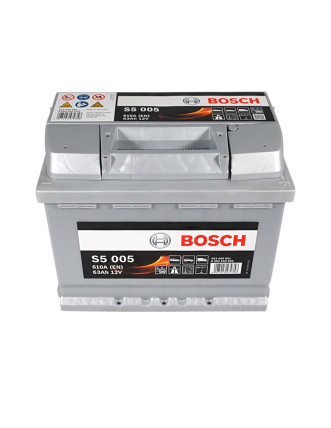 Автомобільний акумулятор BOSCH 63Ah 610A R+ (правий +) S50 050