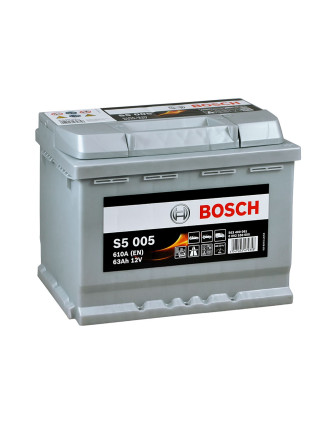 Автомобільний акумулятор BOSCH 63Ah 610A R+ (правий +) S50 050