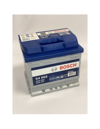 Автомобільний акумулятор BOSCH 52Ah 470A R+ (правий +) (S40 020)