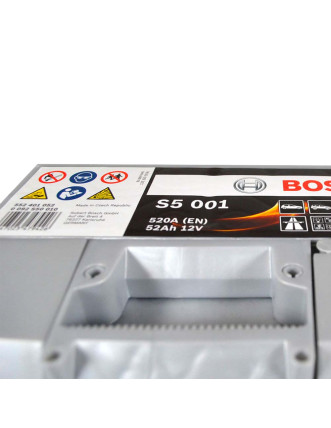 Автомобільний акумулятор BOSCH 52Ah 520A R+ (правий +) S50 010