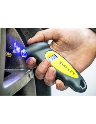 Манометр електронний для вимірювання тиску в шинах STANLEY з точністю 0.01 psi і кроком 0.5 psi